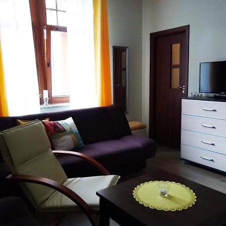 Apartament Jozefinka Apartment ชกลาร์สกา ปอเรมบา ภายนอก รูปภาพ